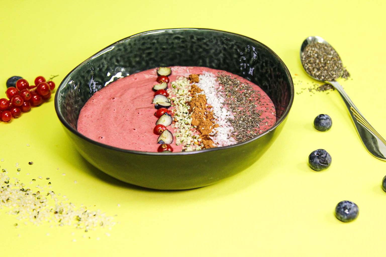 Voćni smoothie bowl